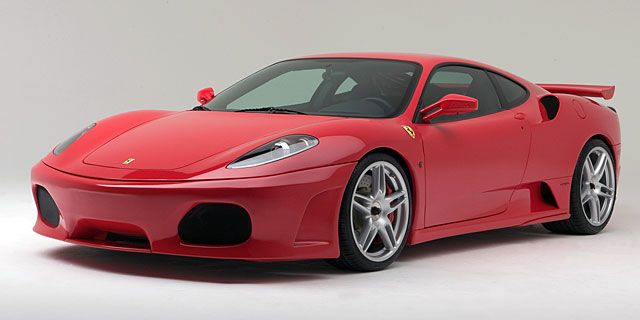 Marián Gáborík Ferrari F430-asát viszont mindenki örömmel látja Trencsénben (Fotó: Autogaleria.hu)