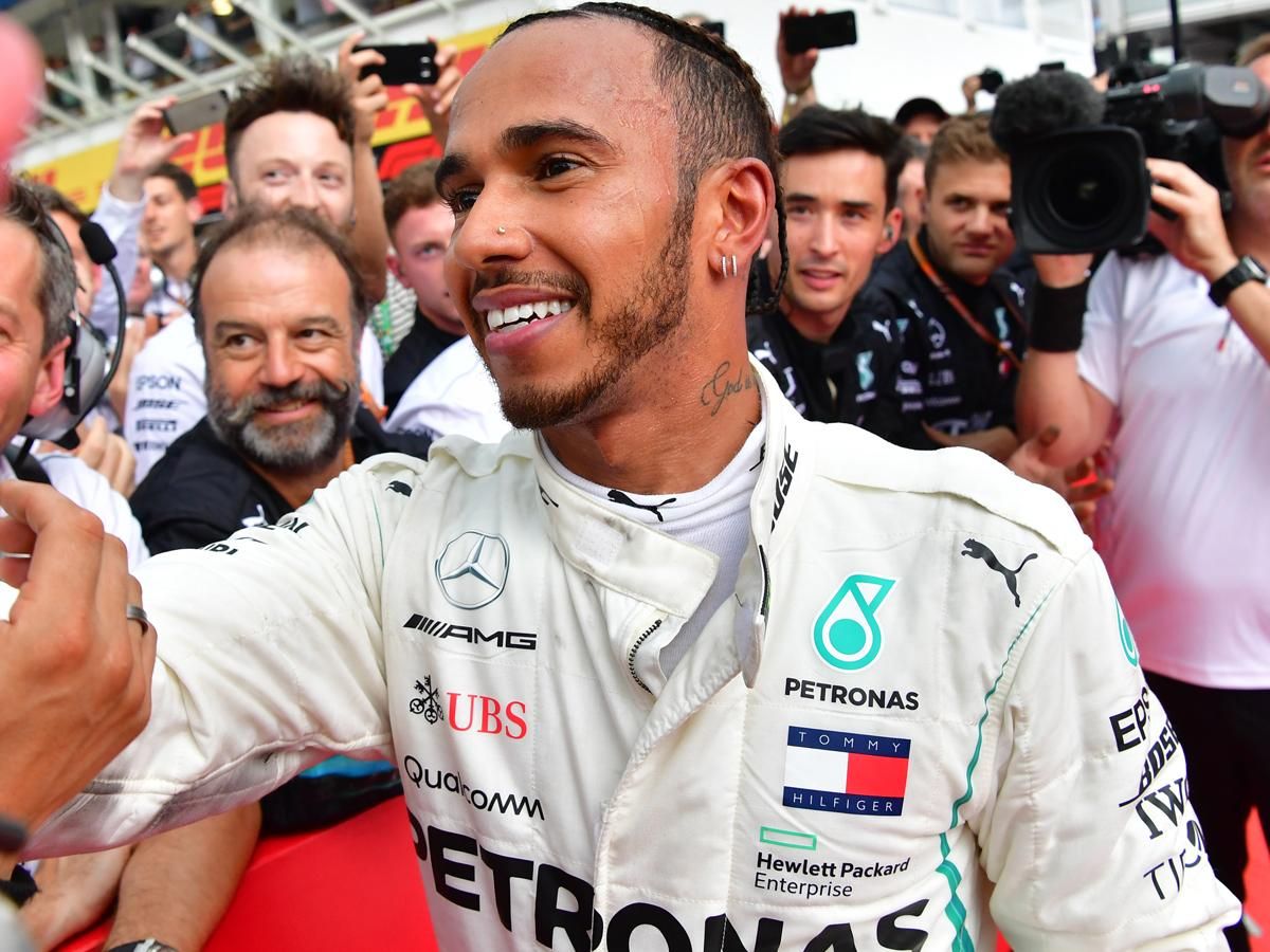 Hamilton megbüntették, de nem lehet csalódott (Fotó: AFP)