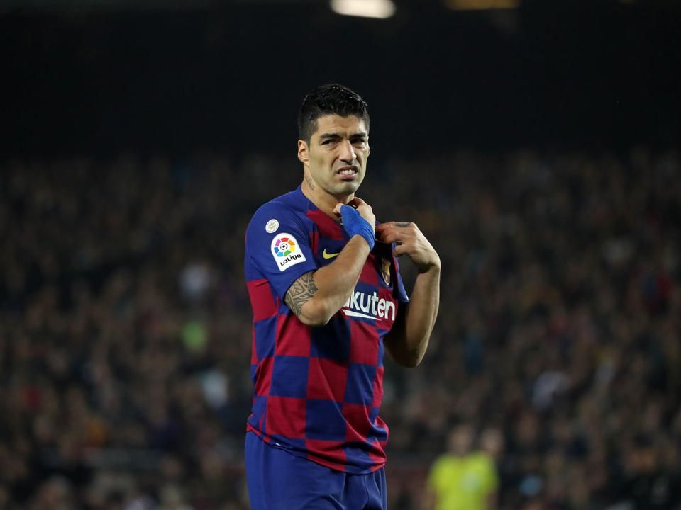 Luis Suárezre négy hónapig nem számíthat a Barcelona (Fotó: AFP)