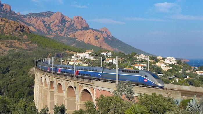 A vonat is jó választás, ha nem is olcsó – Marseille–Lyon busszal 4 óra, TGV-vel 90 perc