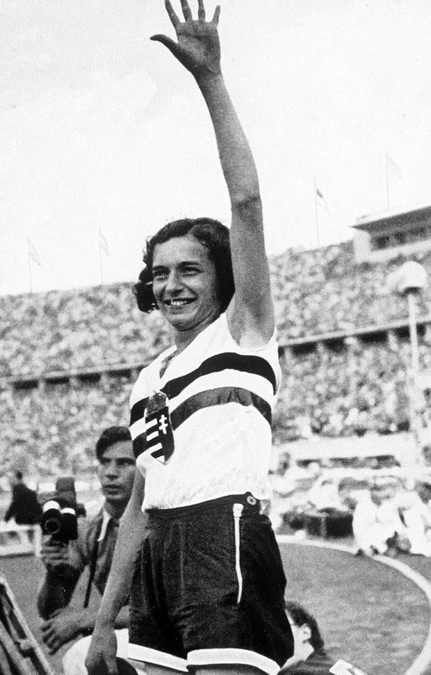 Csák Ibolya 1936-ban lett olimpiai, 1938-ban Európa-bajnok magasugrásban (Fotó: Getty Images)