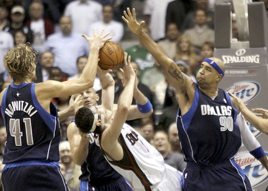 Nowitzkiék legyőzték a Buckst (Fotó: Reuters)