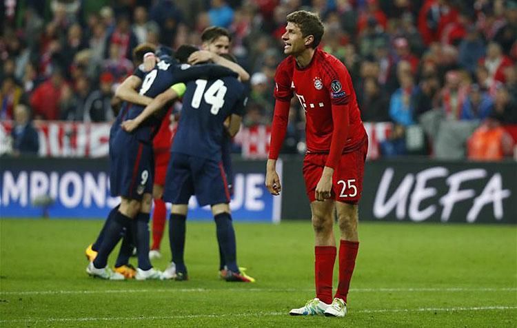 Thomas Mülleréknek nincsenek szép emlékei tavaszról az Atléticóról – szerdán felejthetnek (Fotó: Reuters, archív)