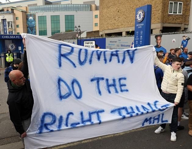 Üzenet Abramovicsnak: „Roman, hozz helyes döntést” (Fotó: AFP)