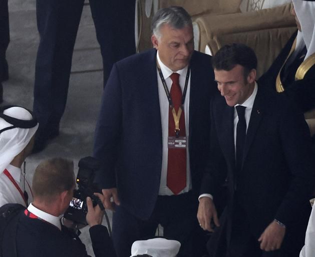 Viktor Orbán and President of France, Emmanuel Macron in the VIP box at the Lusail stadium (Photo: AFP)