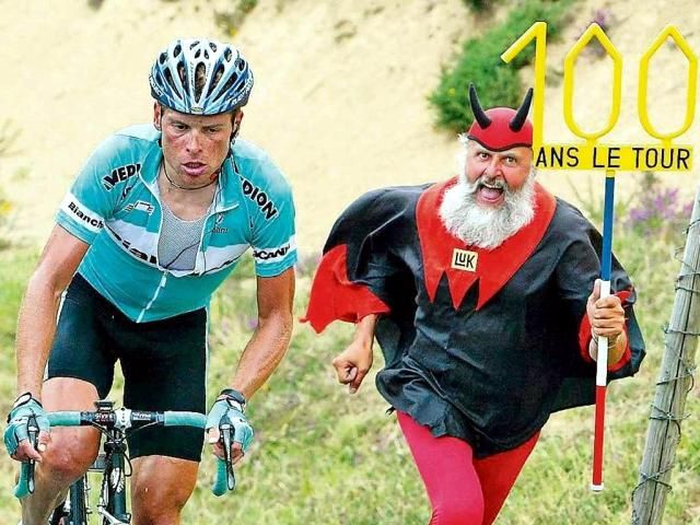 Az „ördögi” Dieter Senft a Tour de France-on (Fotó: Bild)