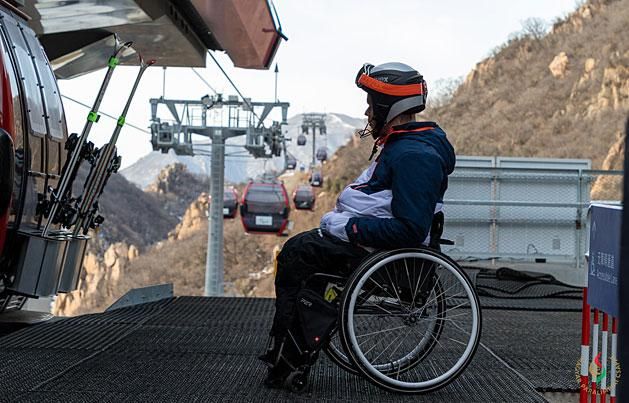 Rögös út vezetett a súlyos balesettől a paralimpiai felvonóig, de a 25 éves sportoló végigment rajta
