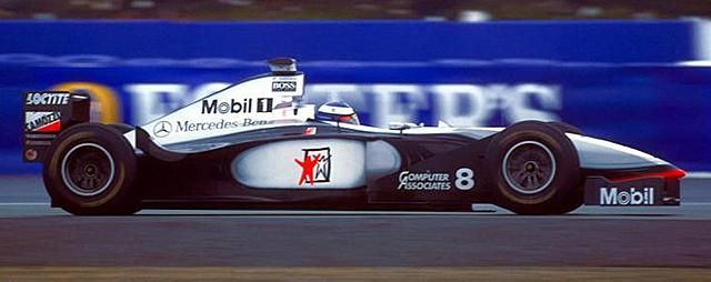 A McLaren 1998-ban uralta az időmérőket (is)