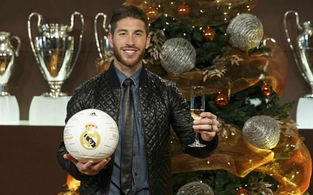 Ramos most sem akart megszabadulni a labdától (Fotó: dailymail.co.uk)