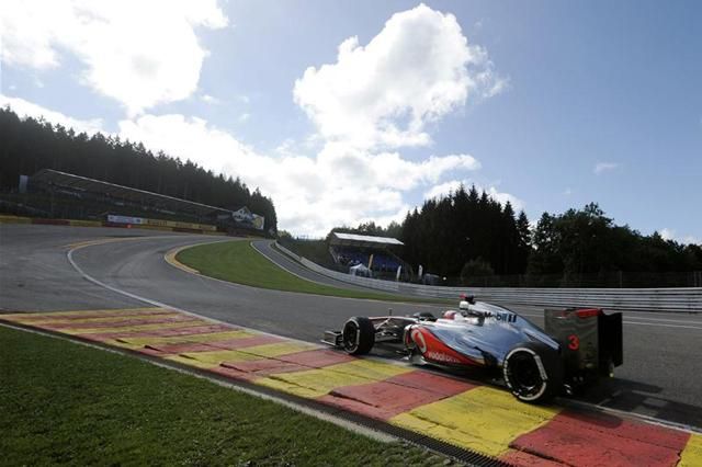 Jenson Button először indulhat a pole-ból a McLaren pilótájaként (Fotók: Reuters)