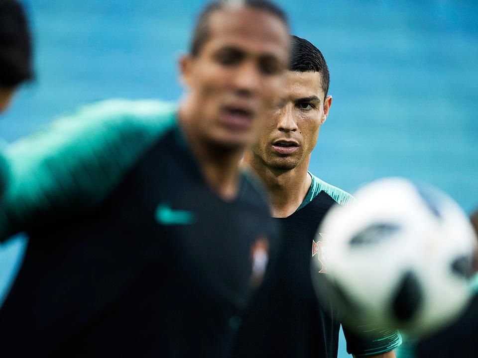 Cristiano Ronaldo háttérbe szorul a meccsen? (Fotó: AFP)