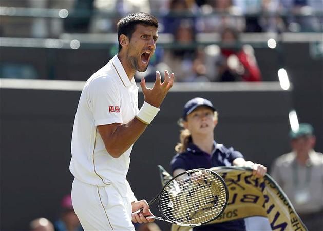 Novak Djokovicsnak volt oka bosszankodni (Fotó: Reuters)