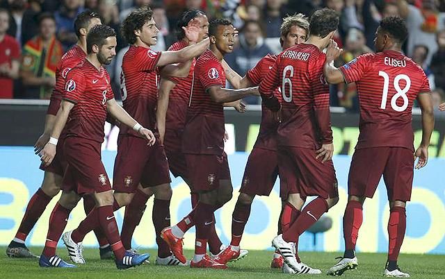 Kétszer ünnepelhettek gólt a portugálok Szerbia ellen, három pont lett a jutalmuk (Fotó: Reuters)