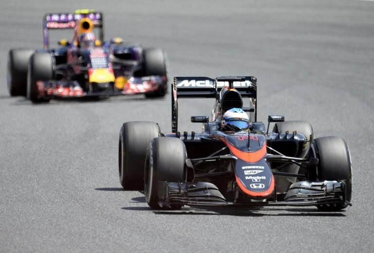 Egyre keserűbbek a McLaren-pilóták eleinte derűlátó nyilatkozatai