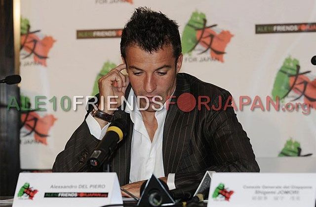Del Piero a sajtótájékoztatón (Fotó: alessandrodelpiero.com)