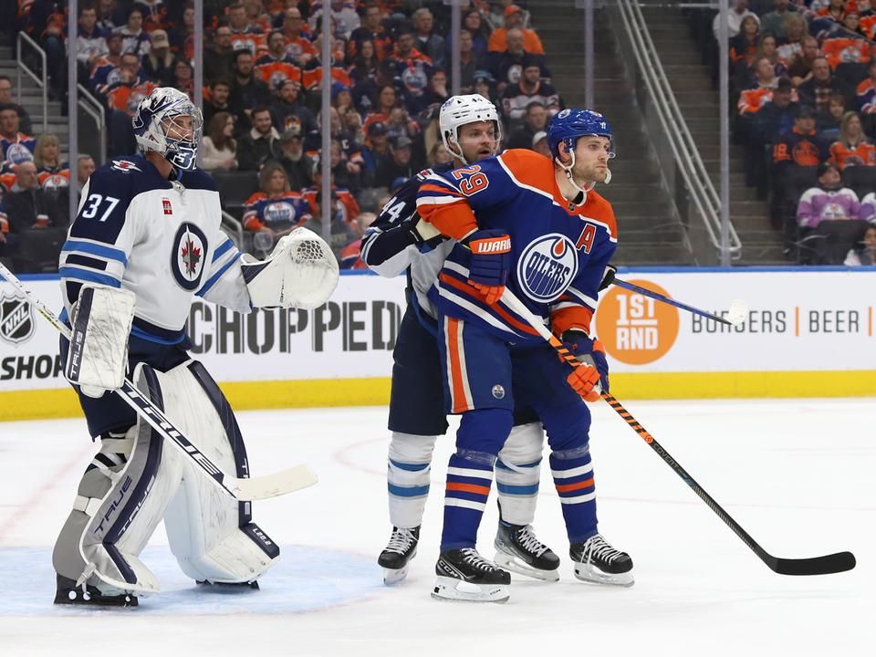 Draisaitl óriási gólt lőtt a Winnipeg ellen (Fotó: Getty Images)