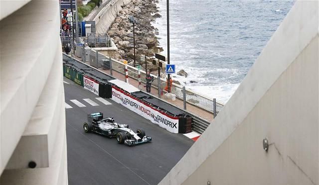 Ilyen lenne, ha Lewis Hamilton kint lenne a pályán (Fotó: Action images)