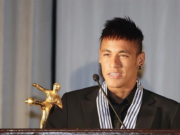 Neymart 2012-ben az esztendő legjobb dél-amerikai focistájáank választották (Forrás: sports.xin.msn.com)