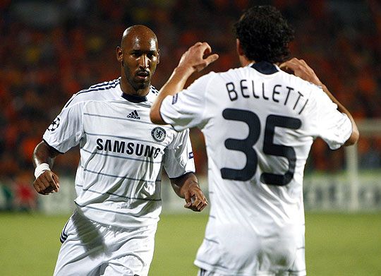 Anelka és Belletti hozta össze a három pontot érő gólt (fotó: Reuters)