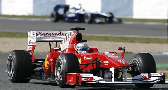 Alonso úgy véli, a Ferrari a versenyeken is elöl lesz majd (Fotók: Action Images)