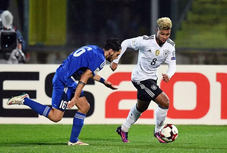 Serge Gnabry mesterhármassal tette emlékezetessé első meccsét a német A-válogatottban