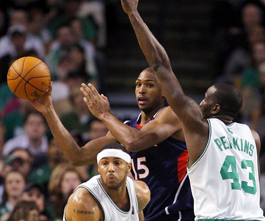 Horford (15) és csapata győzött Bostonban (Fotó: Reuters)