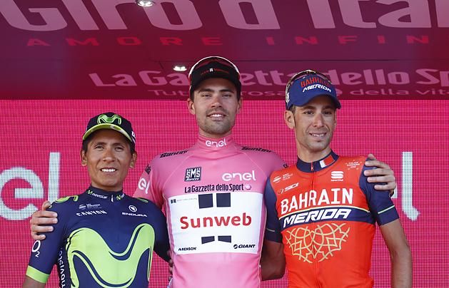 A dobogósok (balról jobbra): Nairo Quintana, Tom Dumoulin és Vincenzo Nibali (Fotó: AFP)