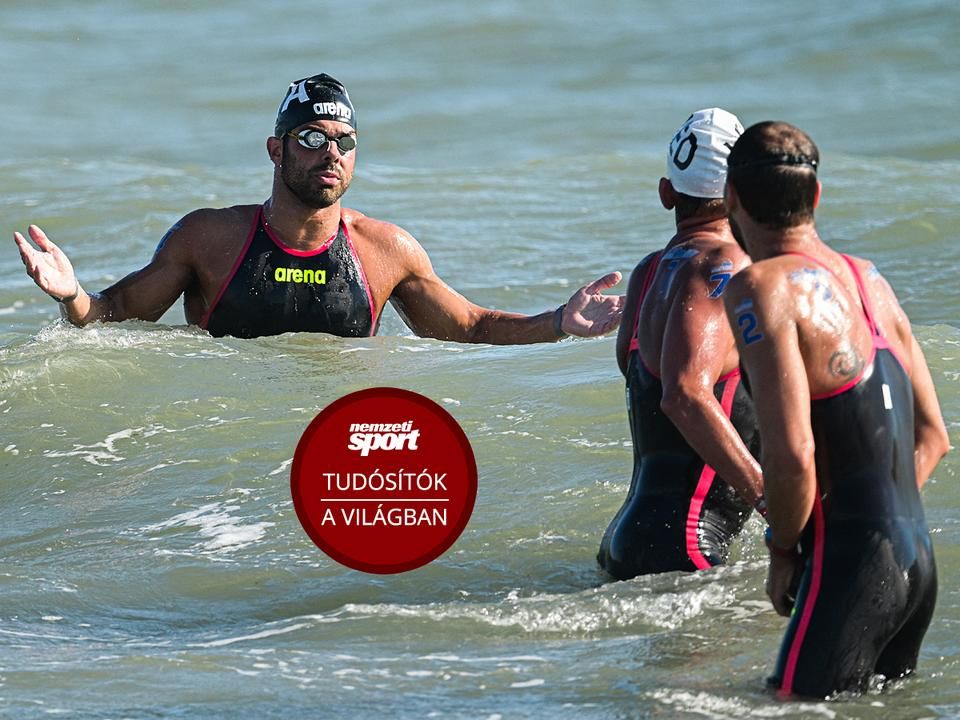Teljes káoszba fulladt a nyílt vízi úszók 25 kilométeres versenye (Fotó: AFP)