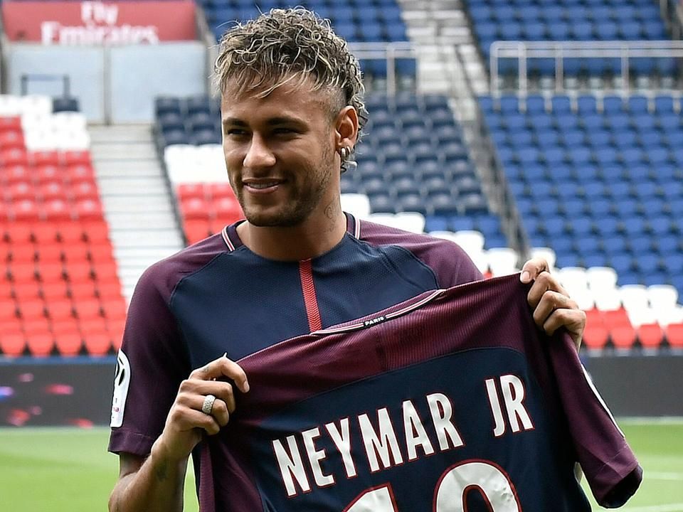 Neymar 222 millió eurós vételára alighanem még jó darabig kiemelkedő lesz (Fotó: AFP)