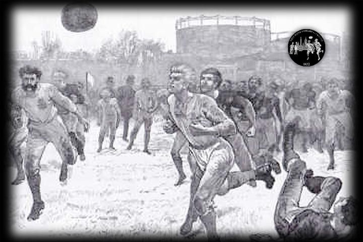 Sir Charles Clegg (középen), a klub egyik legendája, az első válogatott meccsen Anglia színeiben Skócia ellen 1872-ben (Forrás: sheffieldfc.com)