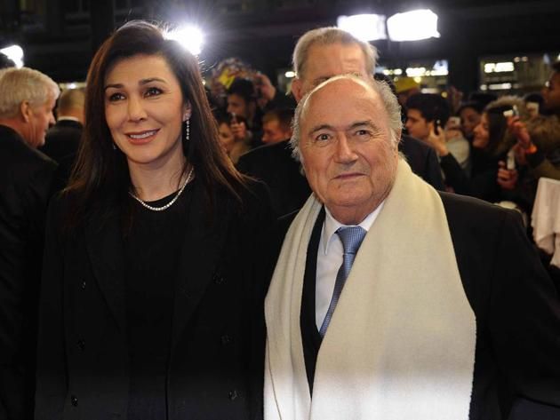 Linda Barras és Sepp Blatter az Aranylabda-gálán (forrás: Corriere della Sera)