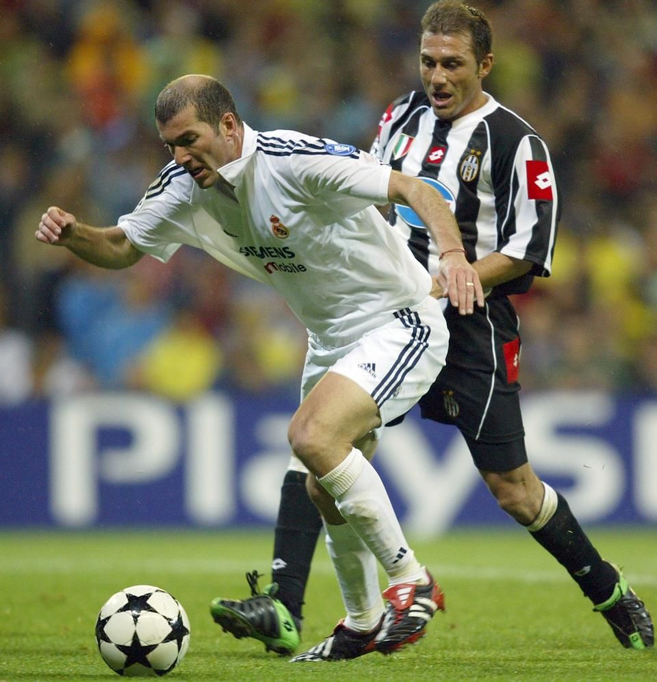 Korábbi csapattársak csatája: Zidane és Conte (Fotó: AFP)