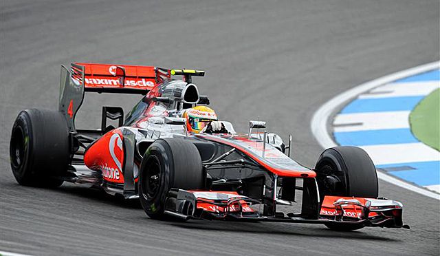 Az átalakított McLaren szárnyalt az első szabadedzésen (Fotó: Action Images)
