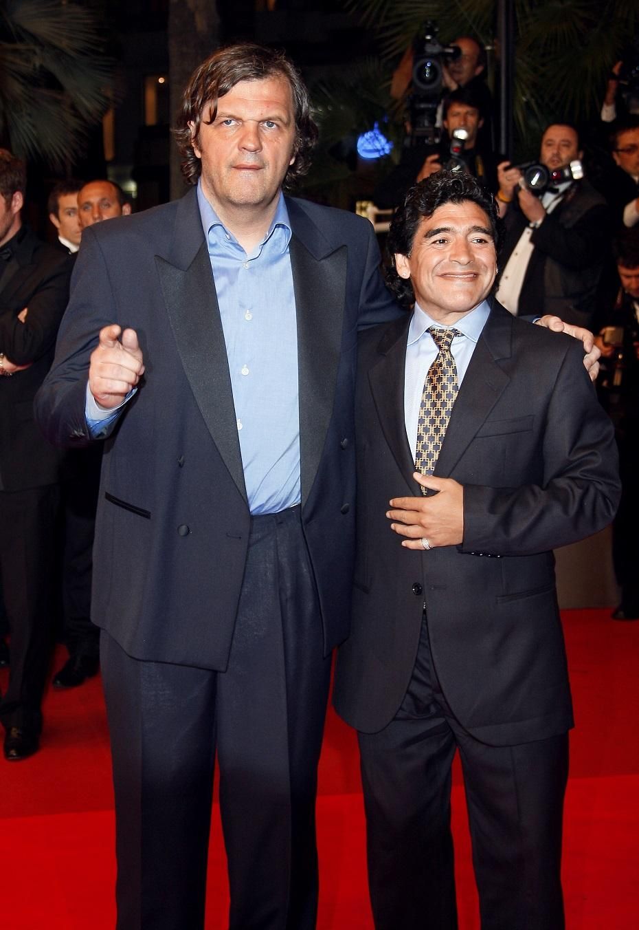 Emir Kusturica és Diego Maradona a cannes-i filmfesztiválon (Fotó: AFP)