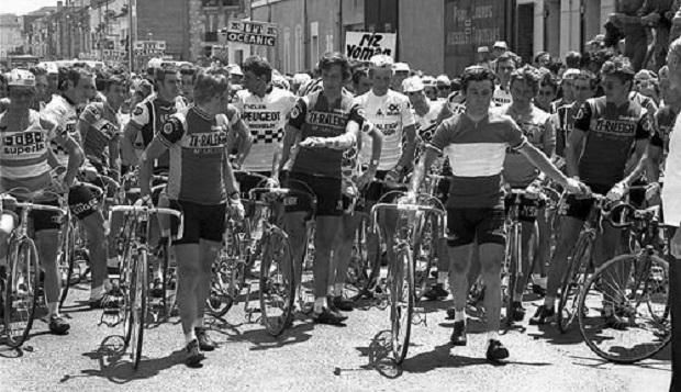 1978: sztrájkolt a Tour de France mezőnye, a versenyzők célba tolták kerékpárjukat