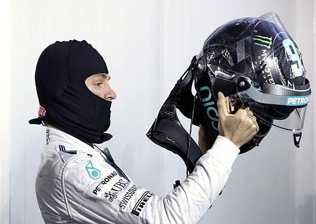 Végigbírja a napot Rosberg nyaka?