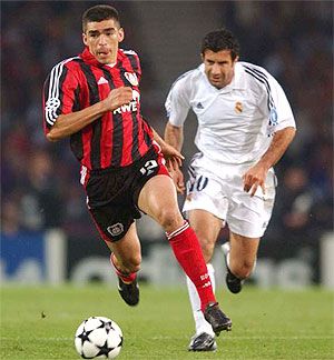 Lúcio (balra) a  már játszhatott BL-döntőben, sőt, a Leverkusen játékosaként gólt is szerzett a Real Madrid elleni fináléban (Fotó: Action Images)