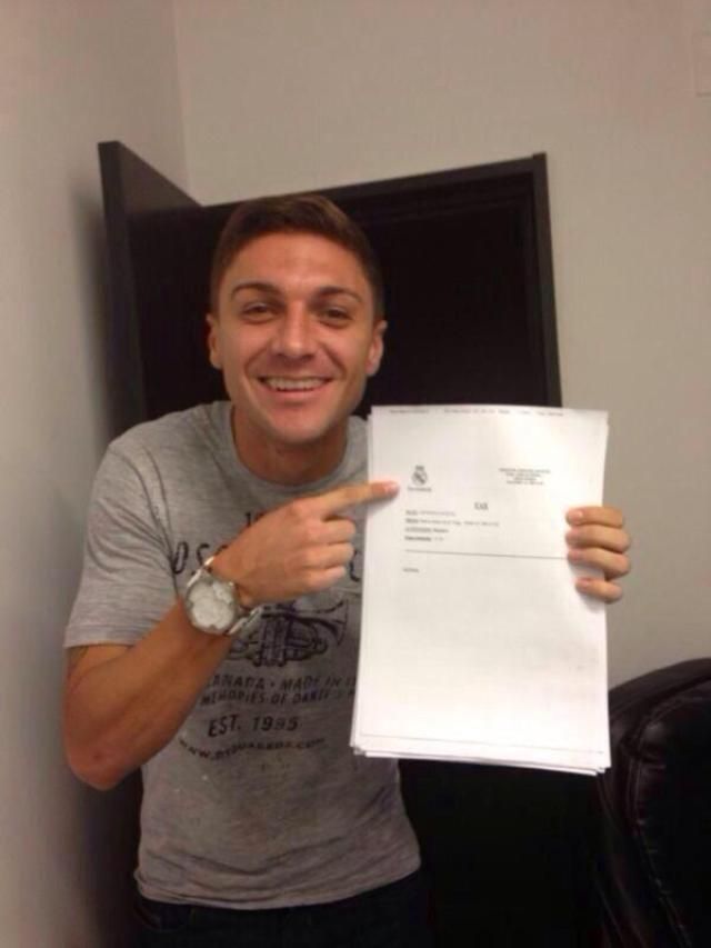 Guilherme Siqueira és a mosolyogva visszautasított Real-szerződés(Fotó: Twitter)