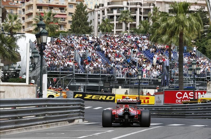 A Ferrari stratégiai húzásai nem voltak tökéletesek, de legalább Räikkönen egy helyet előrébb lépett