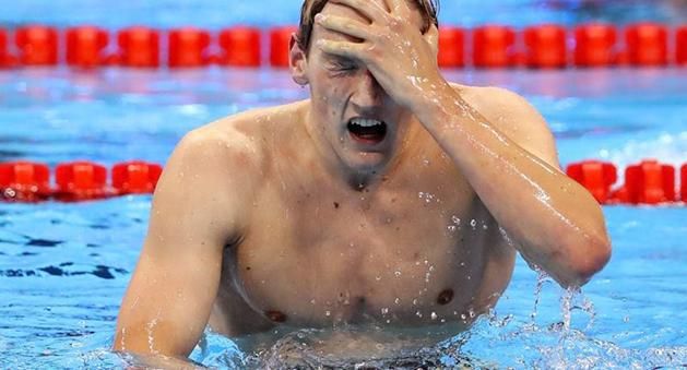 A szurkolónak feltűnt az olimpián, hogy valami nem stimmel az úszóval, írt hát neki (Fotó: dailymail.co.uk)