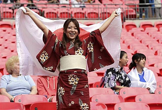 A japán hölgy a mérkőzés után is mosolyoghatott (Fotók: Reuters)
