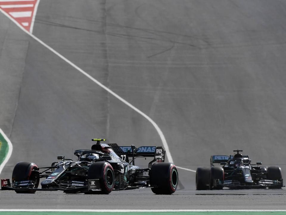 Bottas is vezetett, ám végül nagy hátrányban zárt a második helyen (Fotó: AFP)