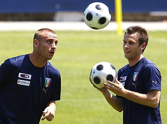 De Rossi (balra) szerint Cassano nem elég gólerős (Fotó: Action Images)