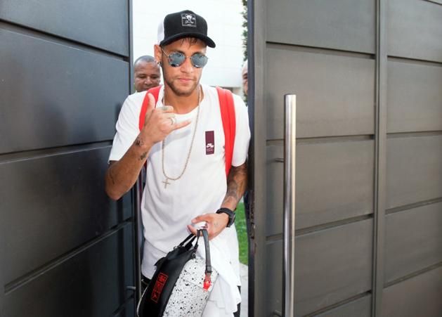 A Barcelonából távozó Neymar. Új kaland és nagy kihívás várja (Fotó: AFP)