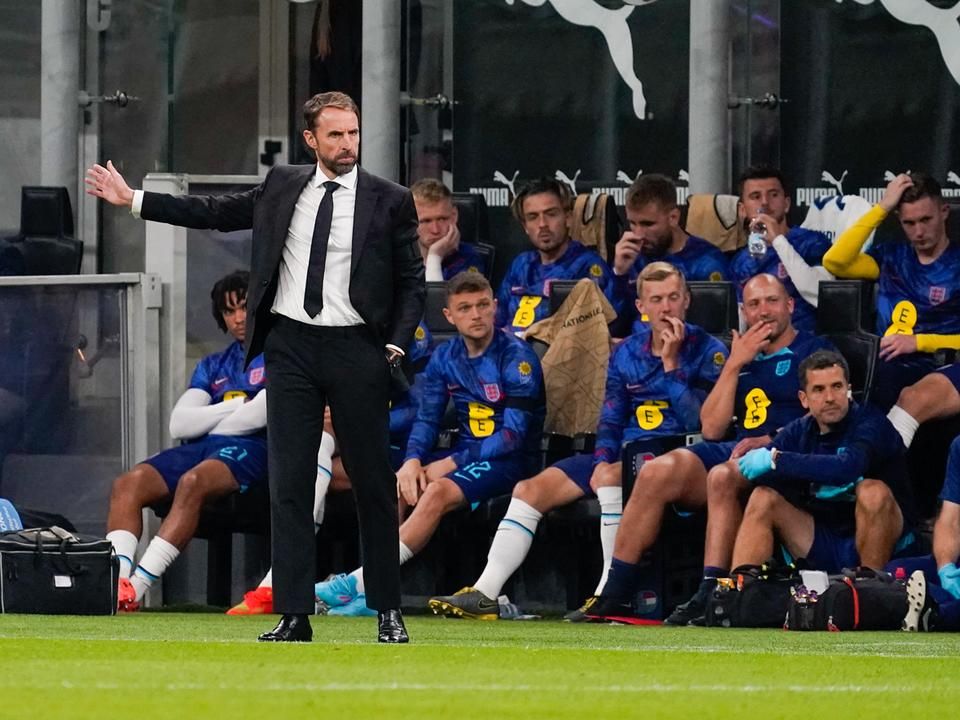 Az angol válogatott Gareth Southgate irányításával a mieink elleni 0–4 után az olaszoktól is kikapott, de a kapitány továbbra is bízik magában (Fotó: AFP)