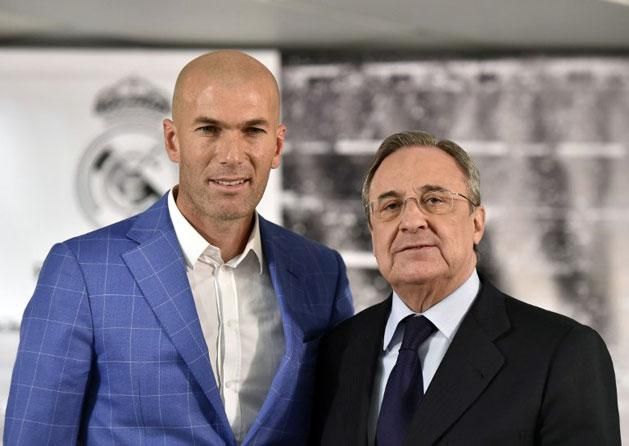 Zidane és Pérez a hétfői sajtótájékoztatón (Fotó: AFP)