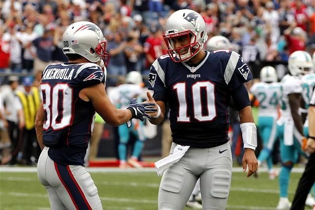 A Patriots repülőrajtot vett a meccsen, de Jimmy Garoppolo (10) hetekre kidőlt (Fotó: Action Images)