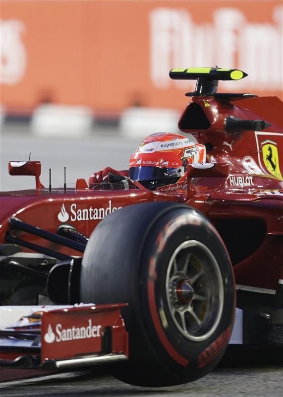 Räikkönené lett az első szakasz, a finn és a Ferrari magára talált