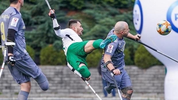 A lengyel Warta Poznan labdarúgója a Stal Rzeszów ellen lőtt hihetetlen ollózós góljáért érdemelte ki a rangos elismerést