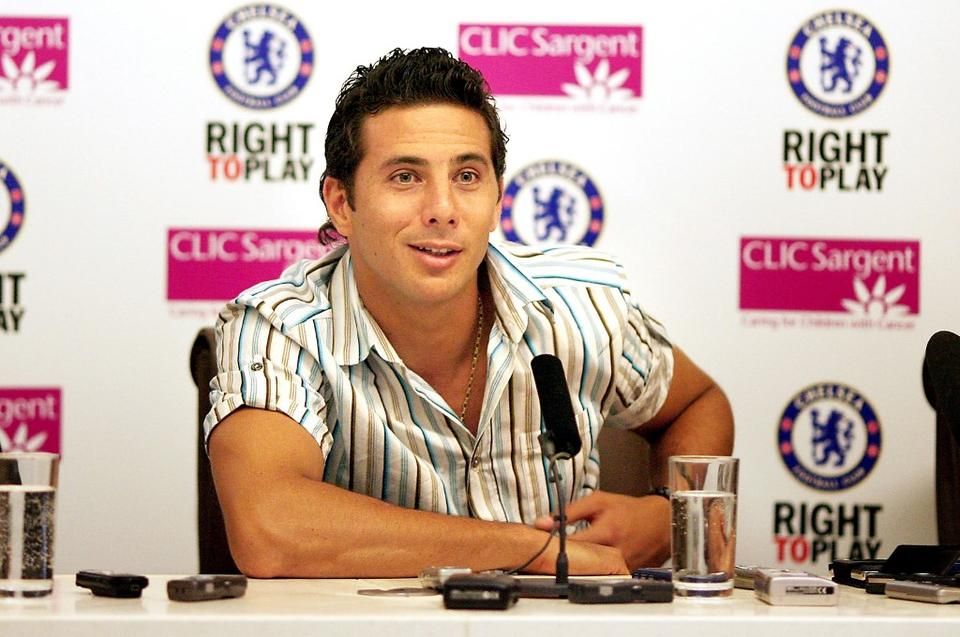 José Mourinho csapatjátékost keresett a támadósorba, Pizarro érkezését 2007-ben jelentette be a Chelsea (Fotó: AFP)